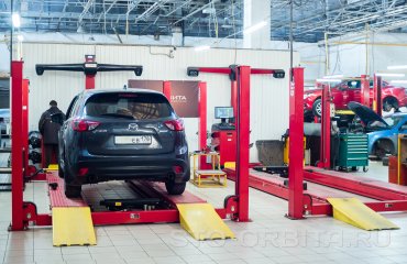 Замена задних тормозных колодок и дисков Мазда 6 (подробные фото)