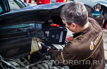 Плановое обслуживание Мазда СХ5 (подробные фото)